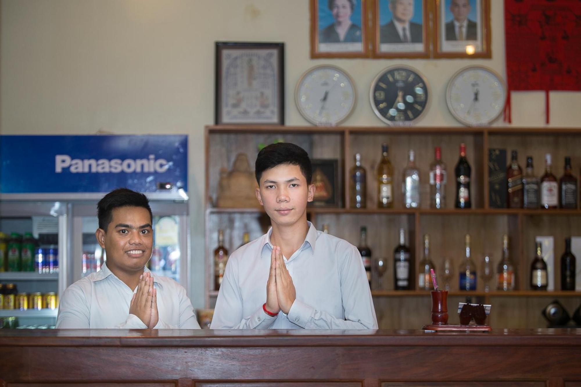 Dv Angkor Villa Siem Reap Buitenkant foto